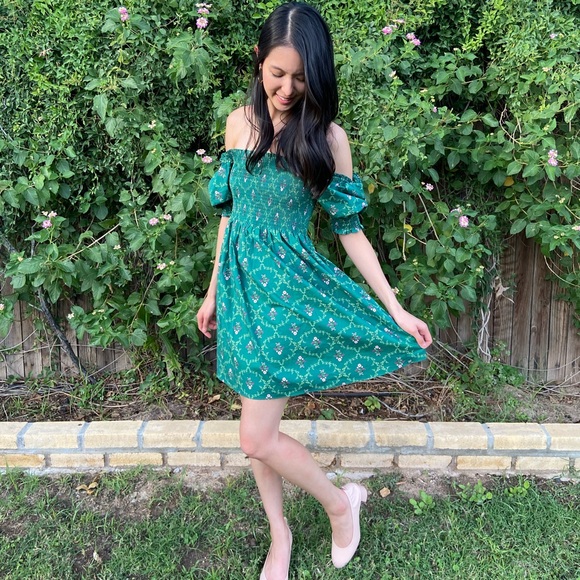 Meet your Posher, Jessica - Picture 1 of 1